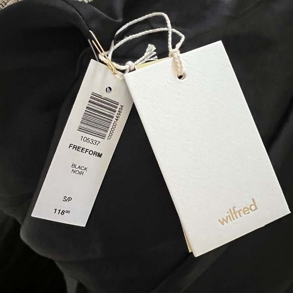 NWT SOLD OUT ARITZIA Wilfred Freeform Shirt Relaxed button-up shirt - Black, S - Picture 10 of 11